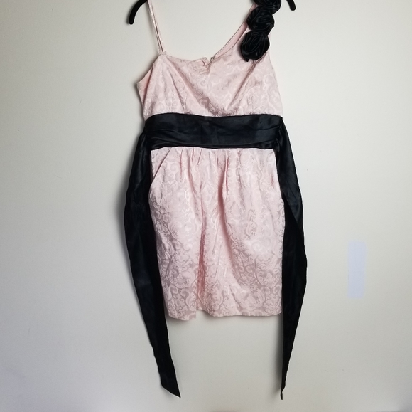 SPEECHLESS one shoulder party dress - w/ pockets! - Picture 9 of 10